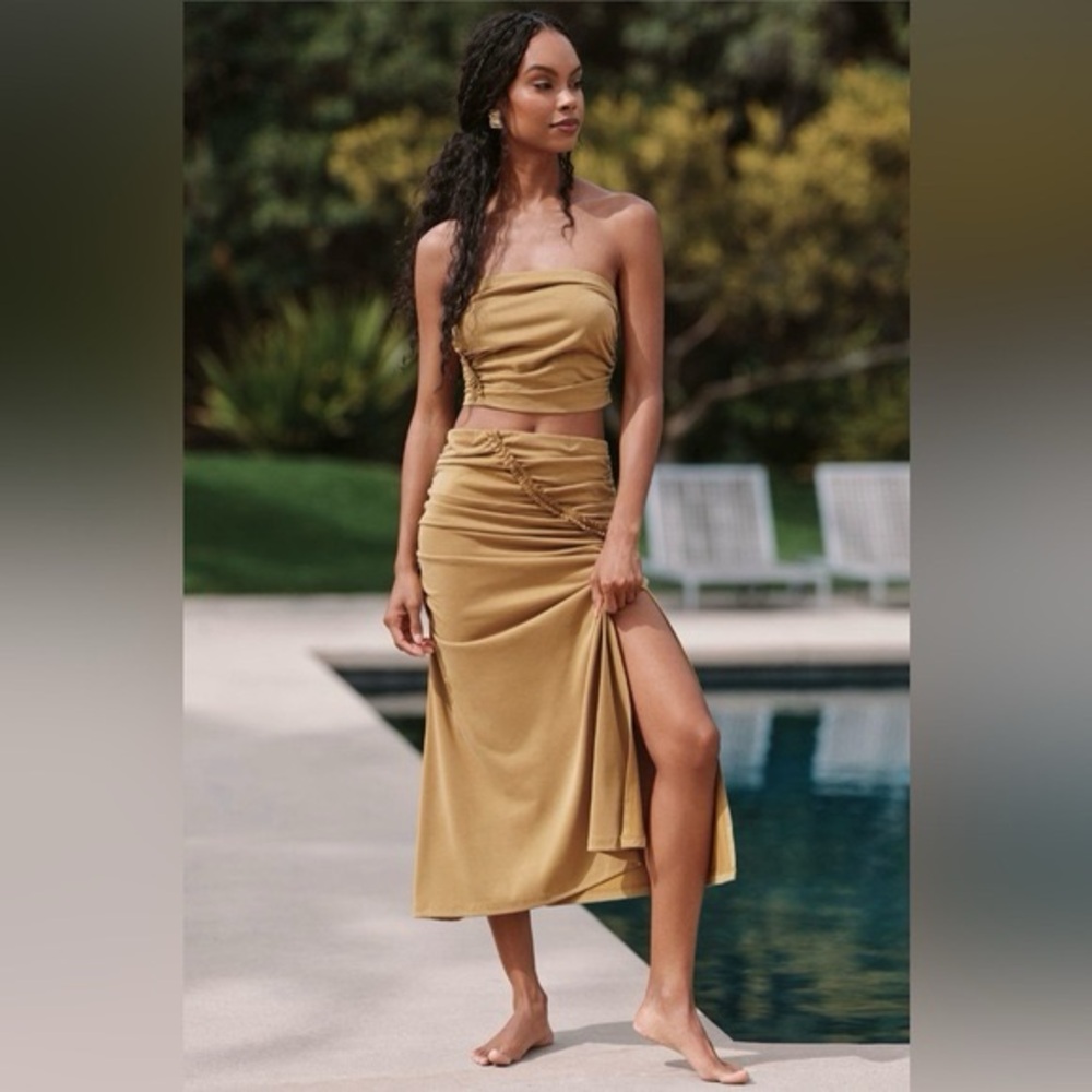 Anthropologie ⚜️ The Gabbie Ruched Midi Skirt by Celandine ✨NWT✨